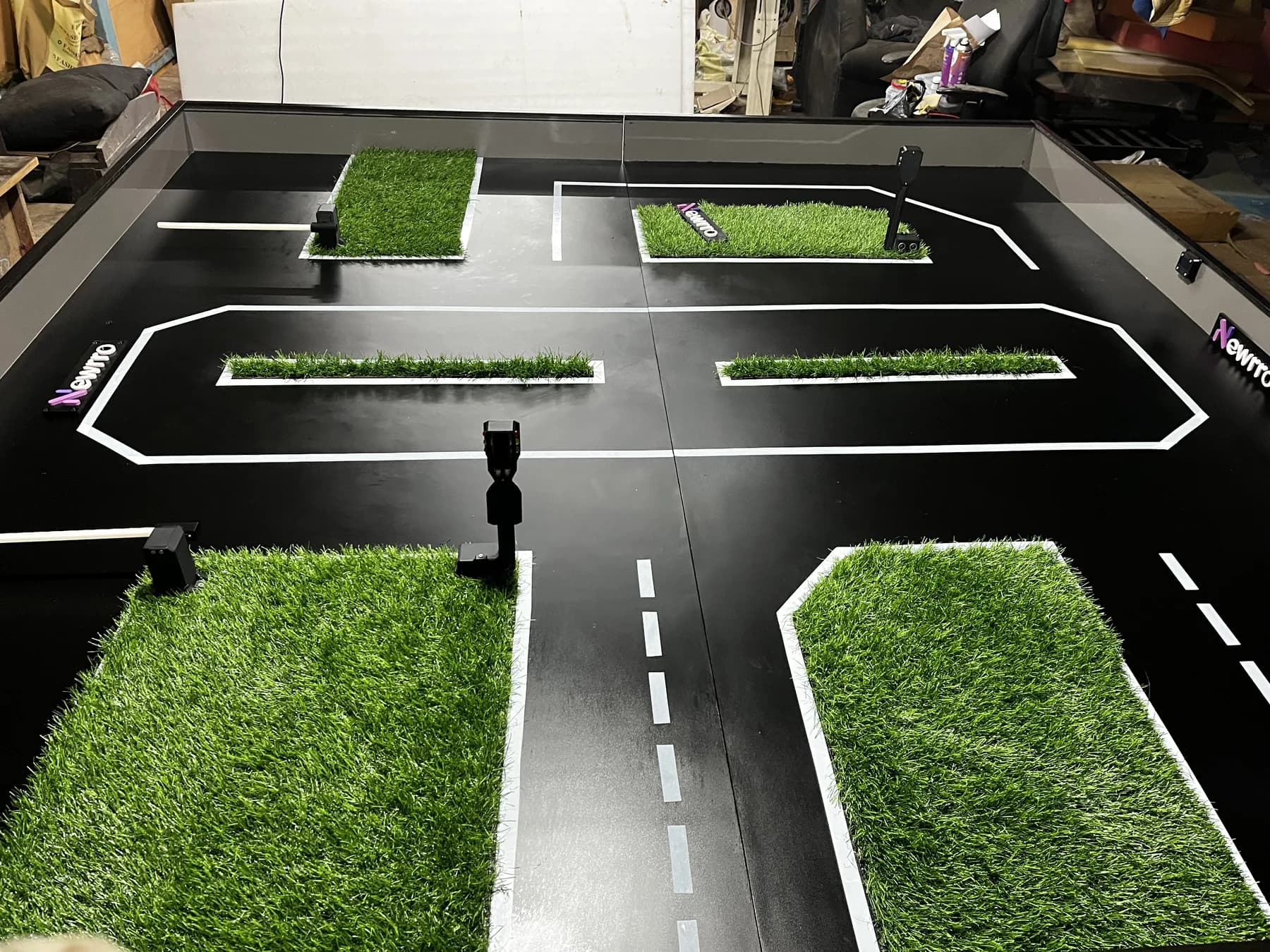 Smart Arena road network with junctions and grass zones
